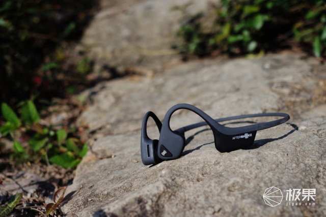 不用戴进耳朵的耳机传音好吗,不用戴耳朵的蓝牙耳机