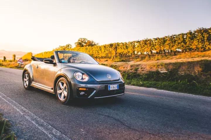 甲壳虫敞篷版试驾,敞篷版甲壳虫优缺点