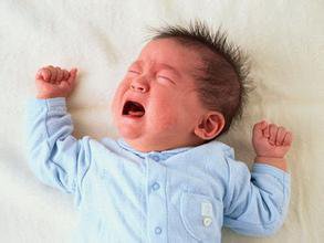 宝宝缺少铁的症状,宝宝缺少钙和维生素的表现