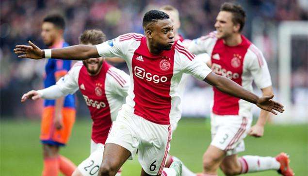 阿贾克斯队徽三颗星代表什么,阿贾克斯队史十大球员