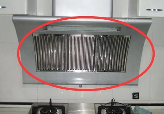 老师傅清洗油烟机一个小诀窍,油烟机用什么方法洗得最干净