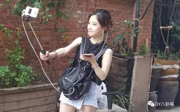 斗鱼十大巅峰主播2020分别是谁,斗鱼年度十大巅峰主播第十一名