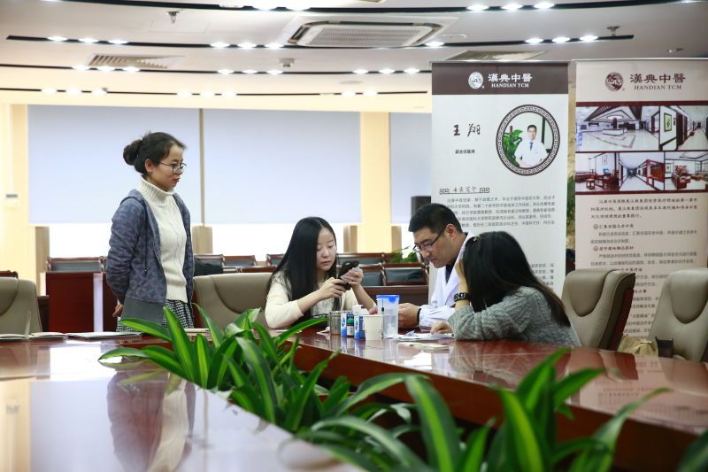 悬壶济世中医传承,央视点评悬壶济世