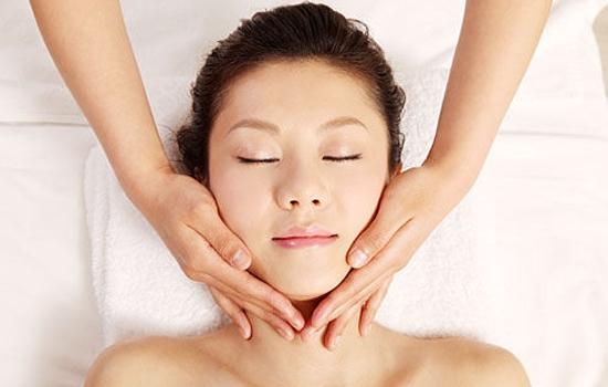 脸胖按摩提升紧致最好的方法,按摩胖脸的简单方法