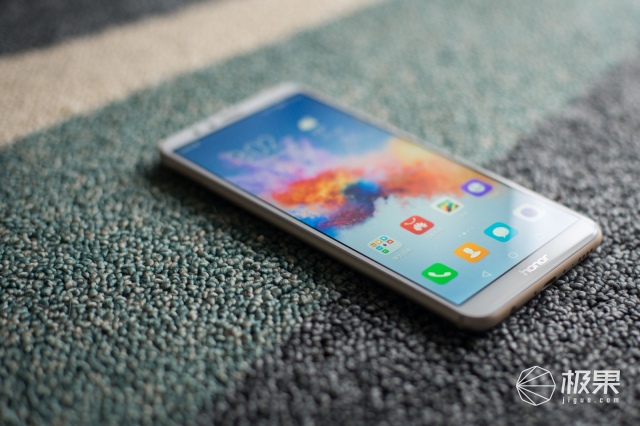 千元手机性能续航排名第一,荣耀畅玩7x详细评测