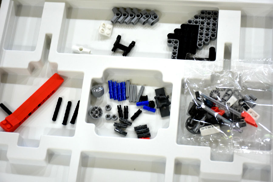 米兔积木履带机器人2000元以下的,米兔积木机器人app没有履带机甲了