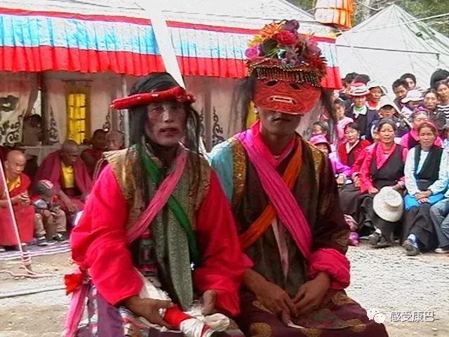 雪山上的红牡丹,藏族雪山上的红牡丹