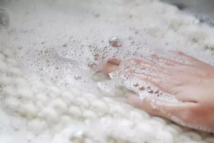 冬季衣服护理技巧大全,冬季纯棉衣服怎么护理