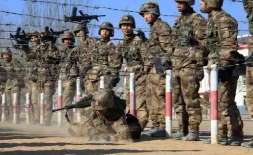 部队干部带兵以身作则,带兵要做好吃苦的准备