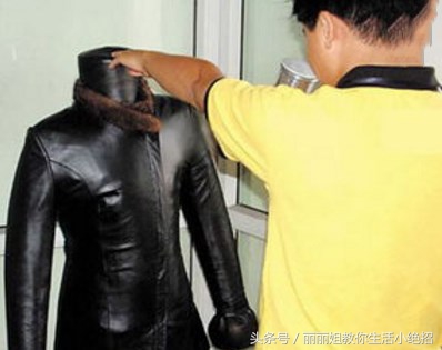 皮衣放久了发霉有气味怎么去除,pu皮衣发霉了怎么处理