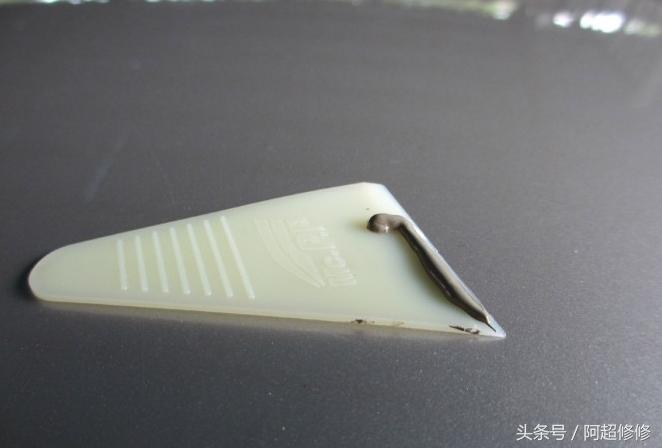 汽车小刮小蹭教你分分钟修复神技,汽车小刮痕处理妙招新手开车怕刮