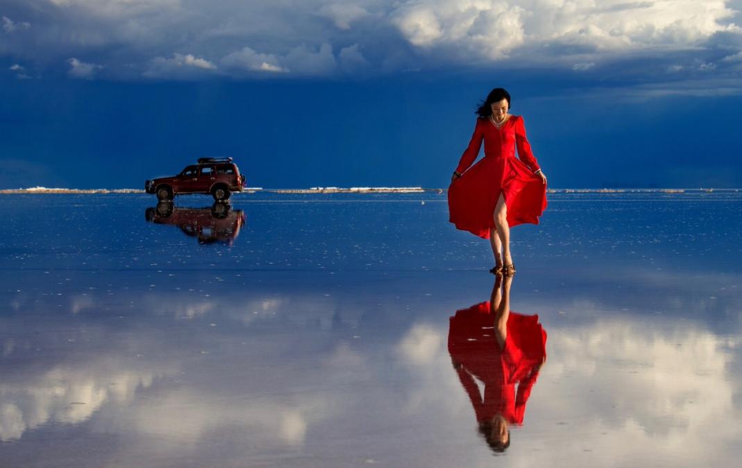 乌尤尼盐沼天空之镜在哪个城市,乌尤尼盐沼天空之镜夜晚