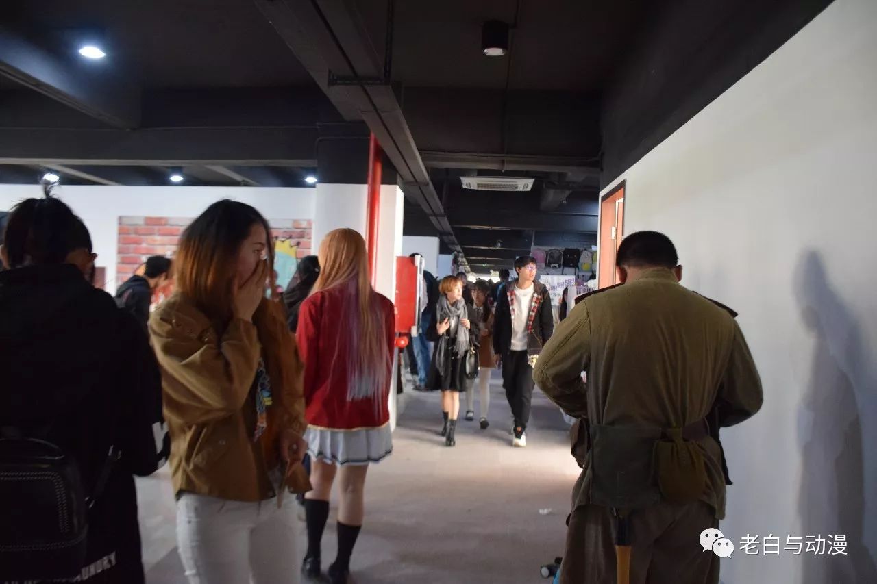 昨天去了一场小型的漫展,感觉又回到了2.5次元