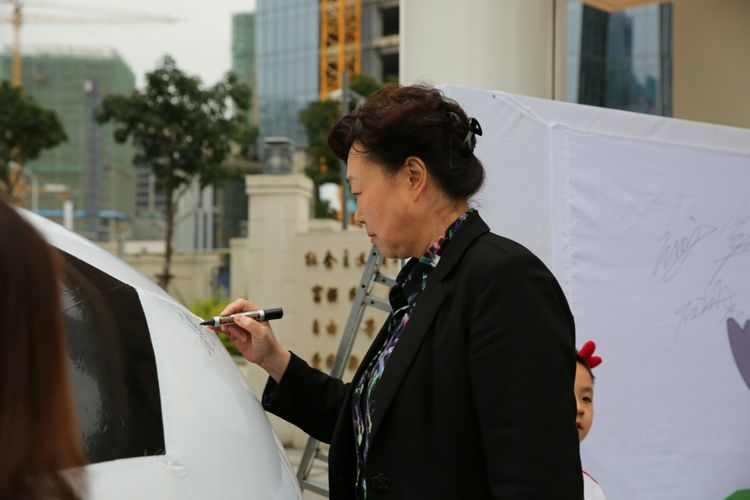 让红领巾校园充满生命的精彩——记台江进一附小体育文化节