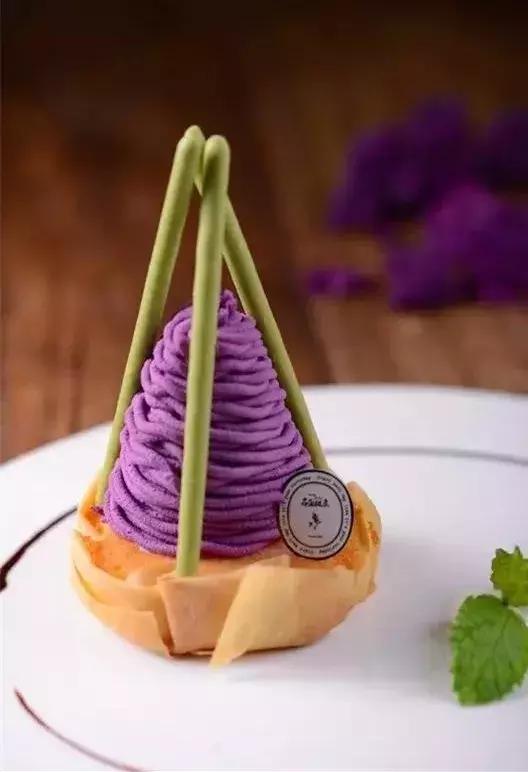 纪梵希37丝绒限定,甜品界品牌