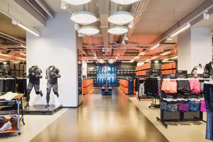 你都在哪家网店买鞋,买鞋去实体店好还是网上好