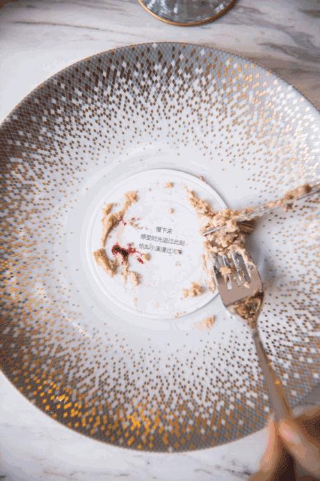 纪梵希37丝绒限定,甜品界品牌