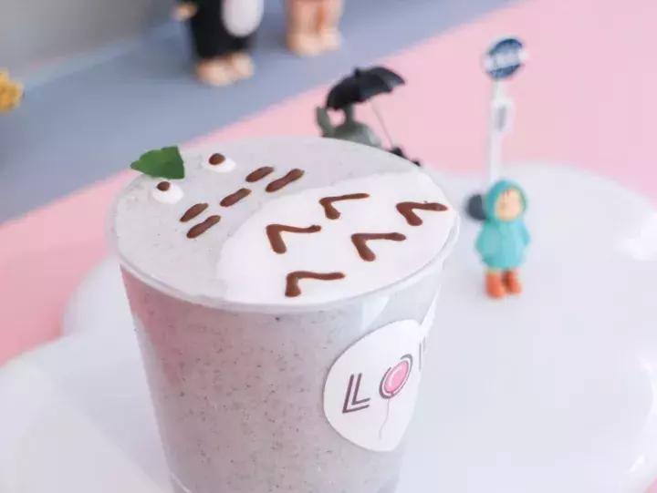 纪梵希37丝绒限定,甜品界品牌