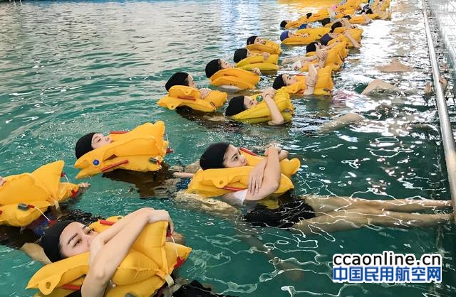 厦门航空首批台湾籍空姐上岗,厦航台籍青年就业千人计划实施中