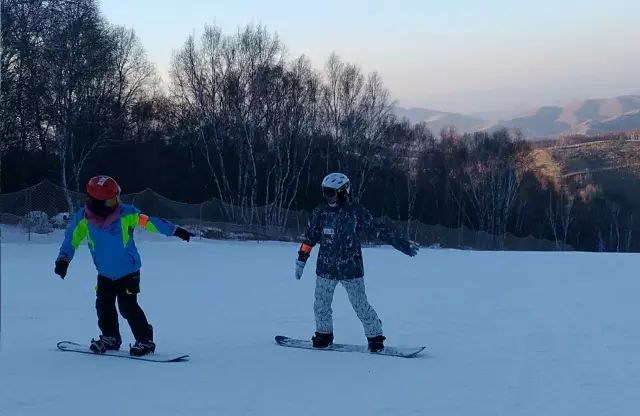 火热预定｜跟海盗帮畅滑，雪季不摔跤