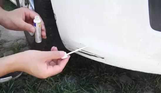 爱车有轻微划痕怎么处理,爱车有轻微的擦痕怎么办