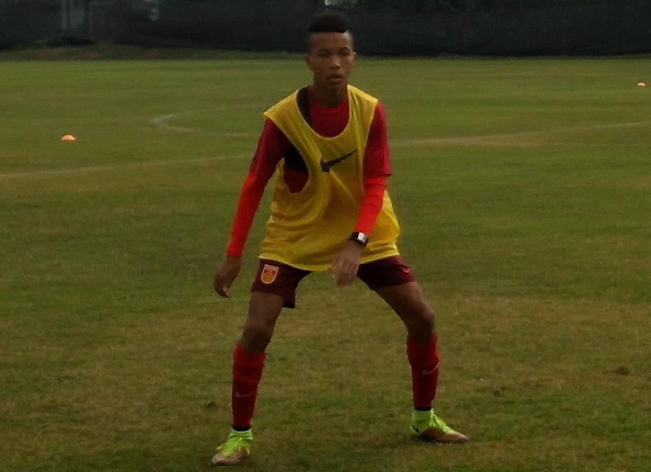 17岁留洋的中国小将,16岁中国混血小将