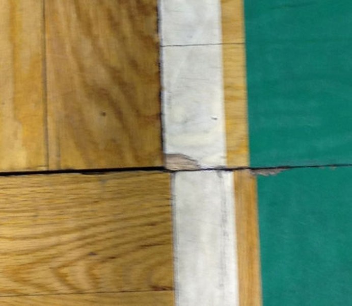 你所不知道的nba,nba主场地板坑