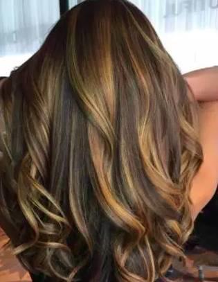 头发越掉越多？梳一梳就长回来了，你信不信！