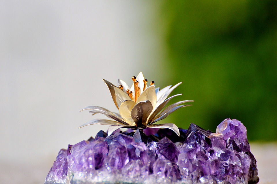 水晶消磁的正确方法,水晶消磁小妙招