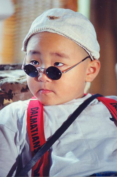 昔日童星郝劭文生活惨淡,生活惨淡