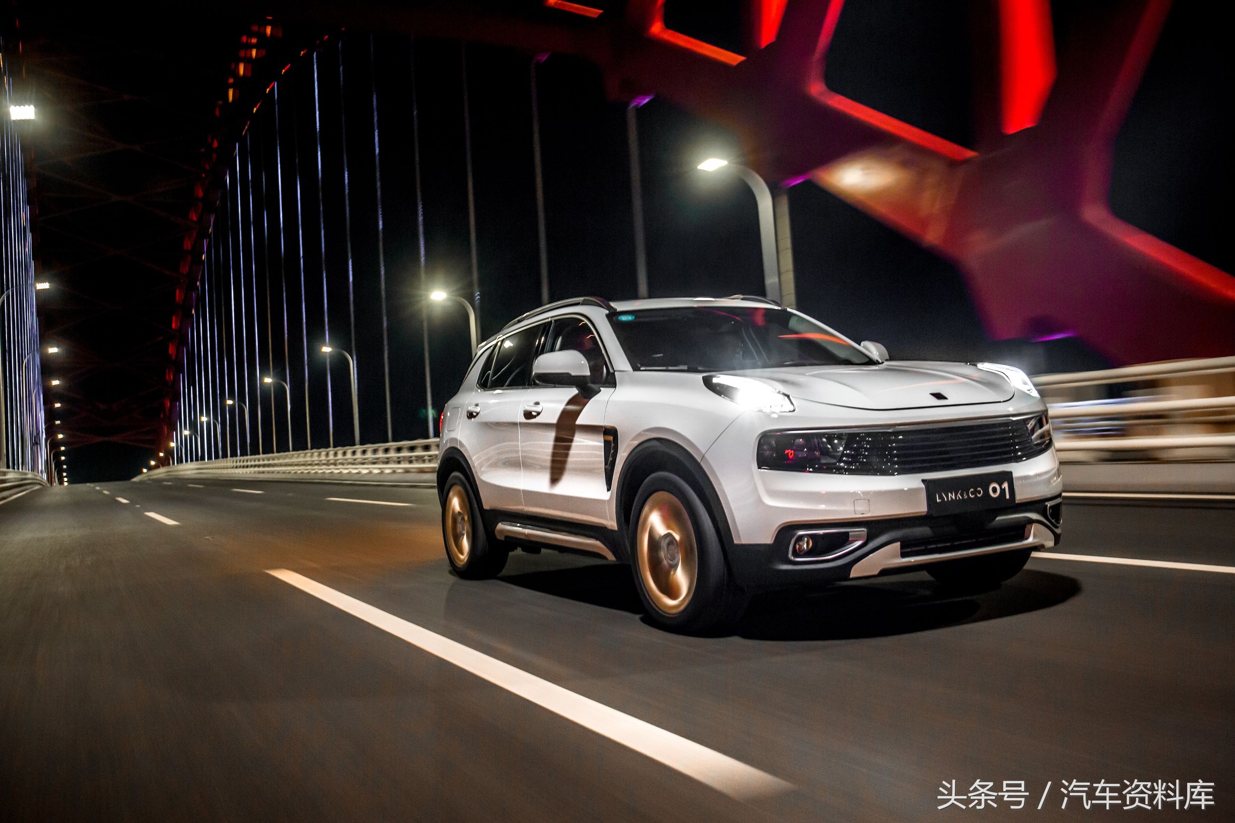 同价位suv和轿车乘坐舒适感,同价位的suv和轿车驾驶感受