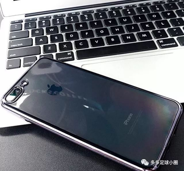 苹果手机死机了关机也关不了,苹果13卡屏死机