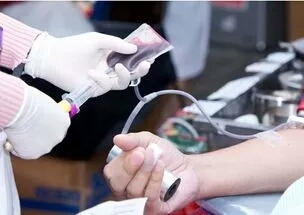 男性内分泌失调不育怎么治,男性内分泌异常有哪些症状