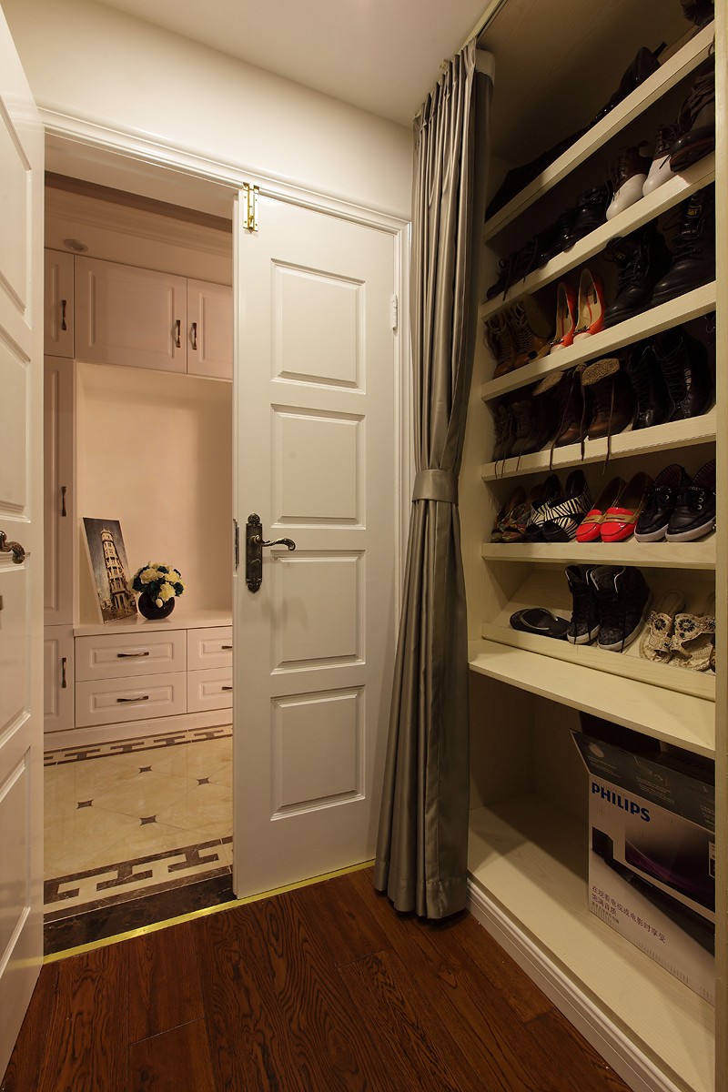 衣帽间简单实用美观装修,衣帽间能不能装修