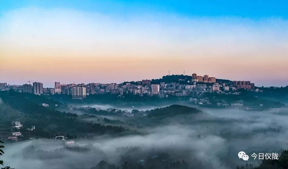 一座幸福感爆棚的滨江小城,一座山清水秀的幸福小城