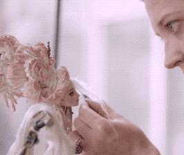 李晨送给范冰冰的200万娃娃，其实并不贵！