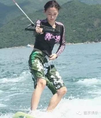 胡歌江疏影分手后的第一次合作,胡歌与江疏影分手后首次同台