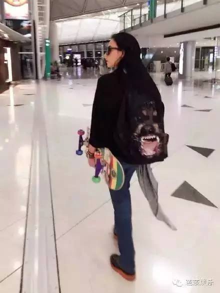 胡歌江疏影分手后首次同框,胡歌江疏影分手以后同台过吗