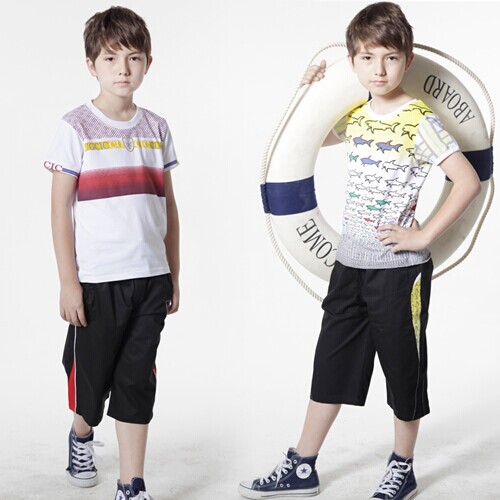 小正太的运动穿衣风格