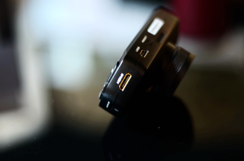 道路瞬息万变记录无时无刻爱国者aigoD66行车记录仪