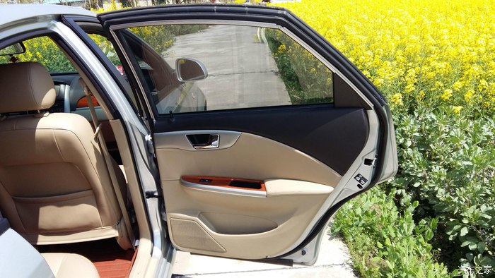 别克凯越6万多全新,10万公里的凯越还值得入手吗