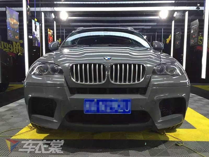 水泥灰宝马x6,宝马x6贴膜改色运动拉花