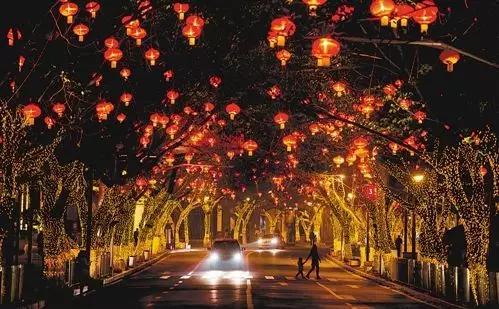 重庆是不是又出名了,为什么重庆在全国名气那么大