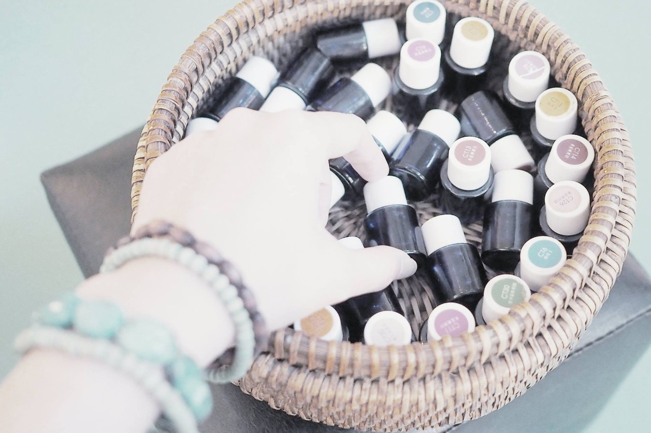 猎奇｜不吃药丸不打针，芳疗师教你用花花草草治病（文末有福利）