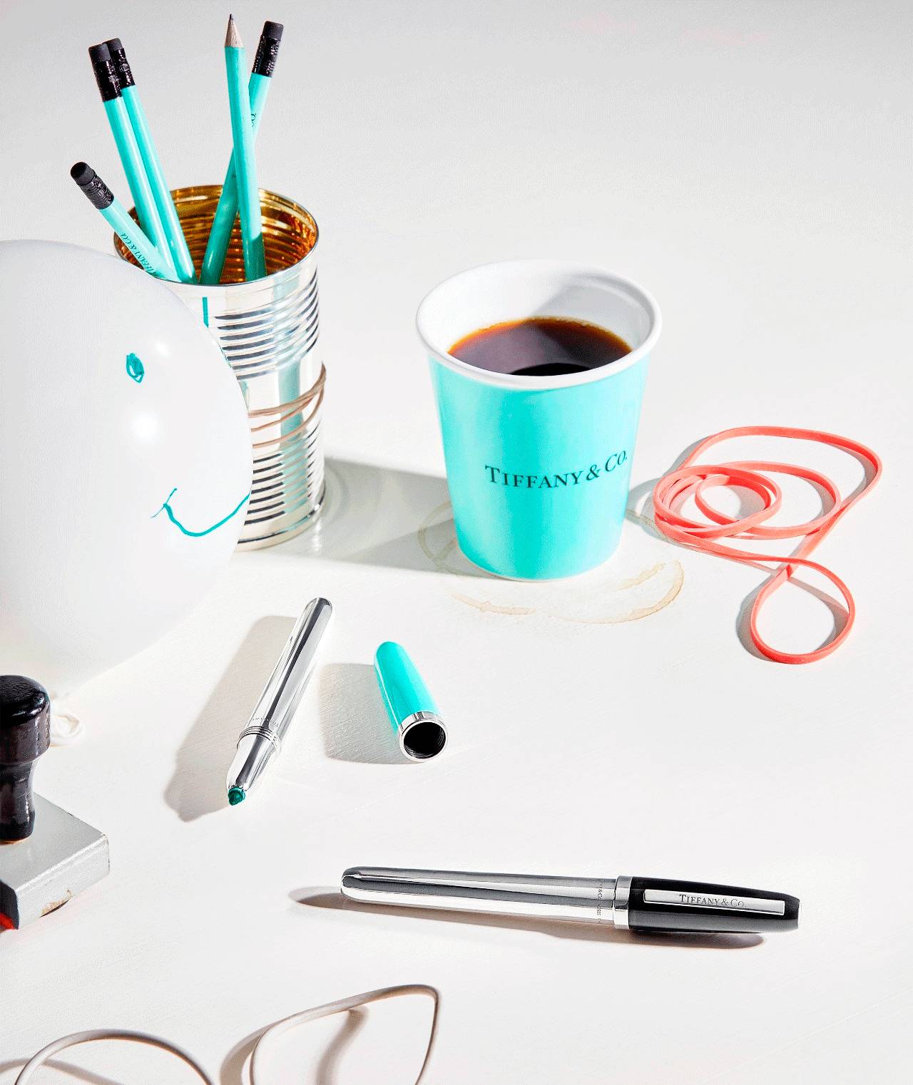 放弃吧｜别人家的猫都开始用Tiffany了