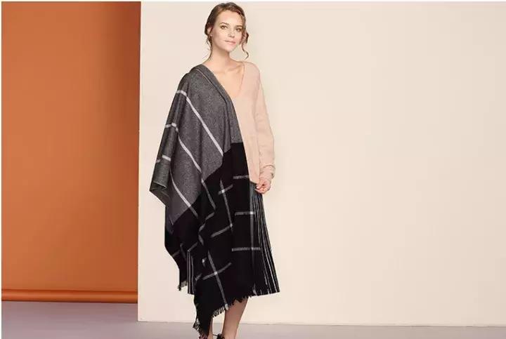 羊绒围巾怎么保养,绵羊毛围巾的洗涤和保养方法