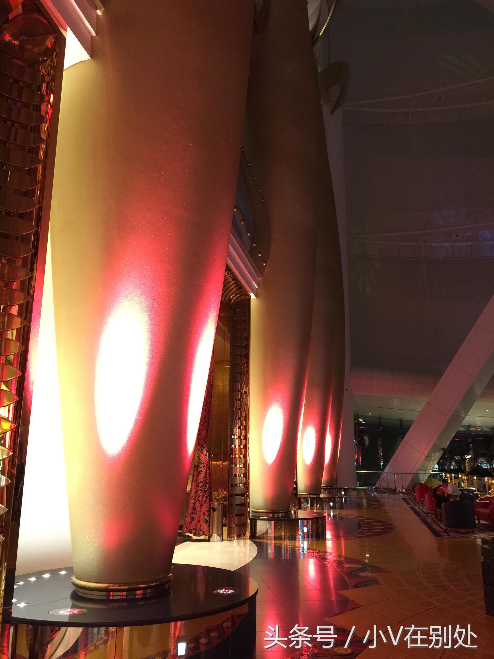 遍地爱马仕,迪拜七星级黄金酒店