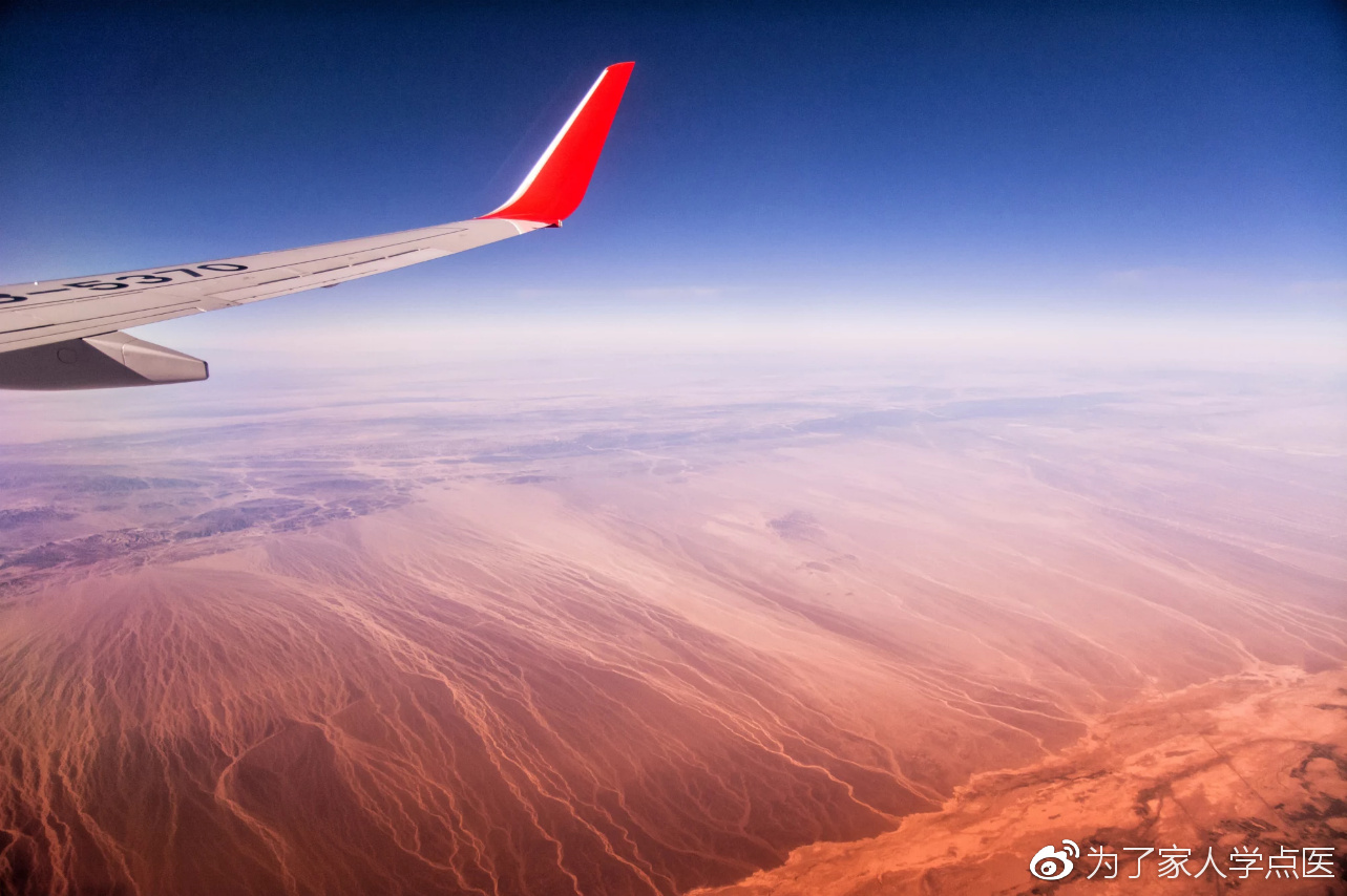 飞机飞行耳朵疼怎么缓解,飞机落地的时候耳朵特别疼怎么办