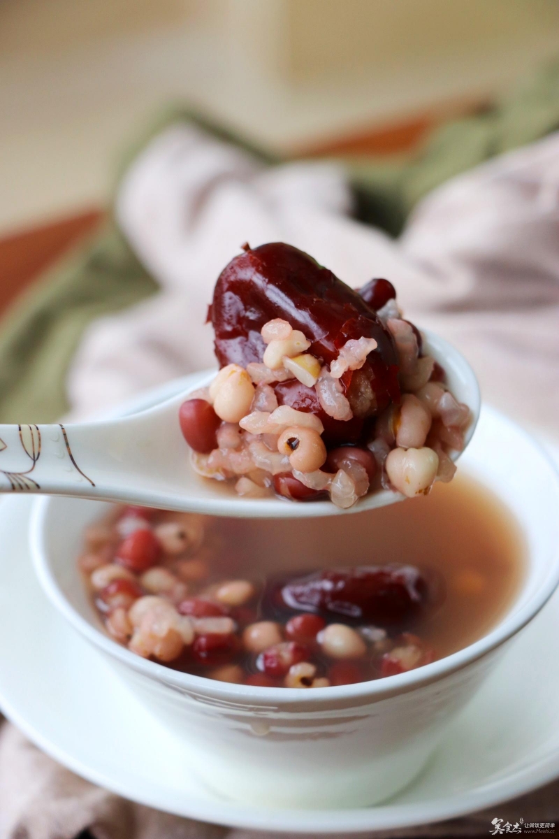 湿气重红豆汤,薏仁红豆排湿汤