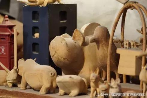 【蜜豹文创】记忆中的童年世界，清迈SilverBirch木刻动物家饰店